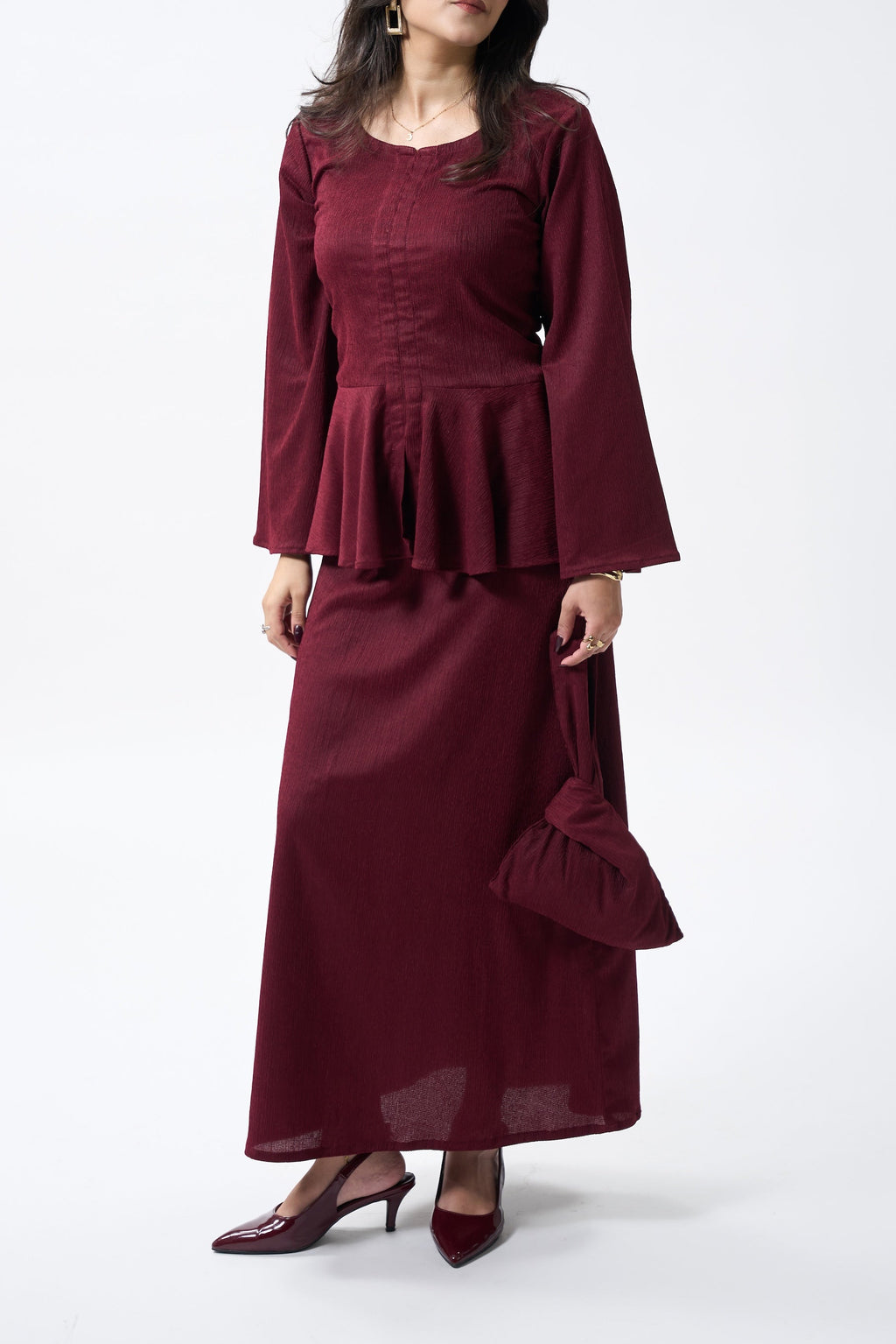 Ruby set with knot bag