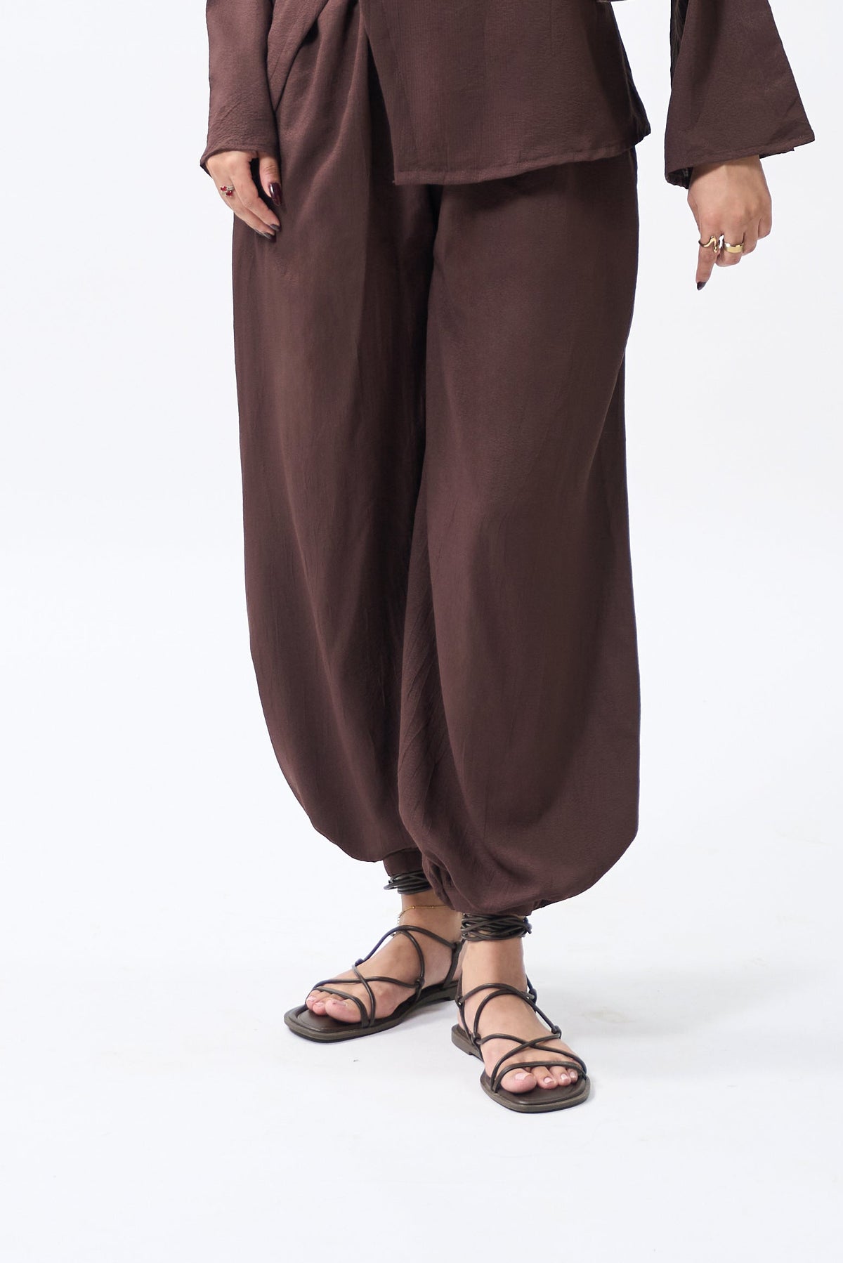 Brown balloon pants