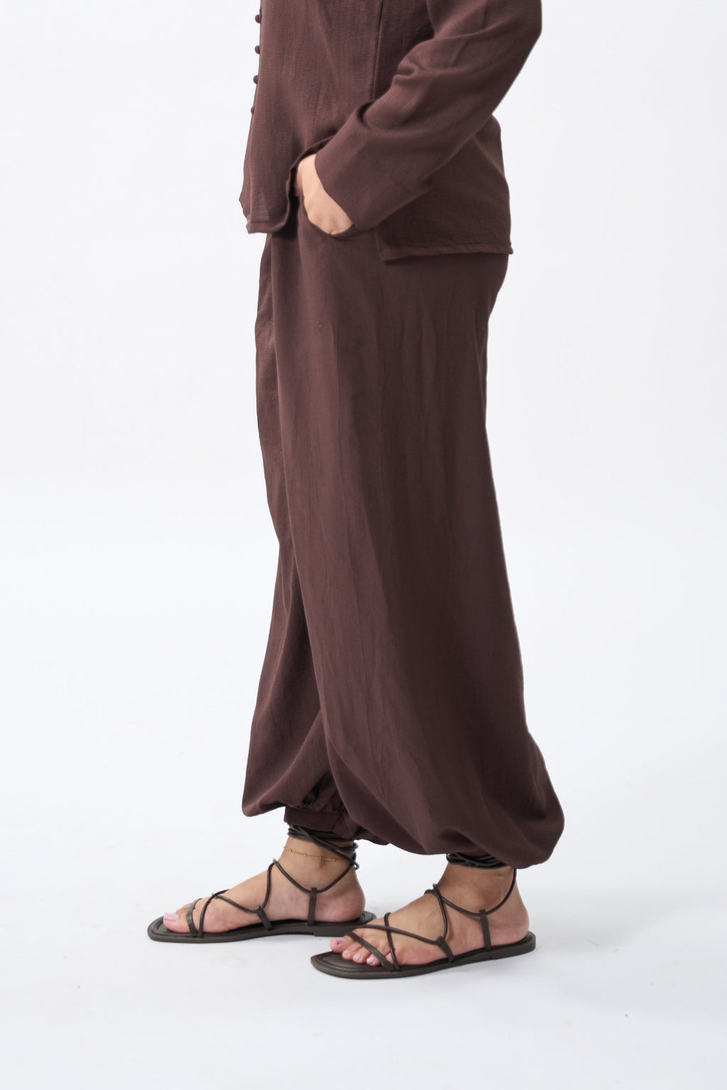 Brown balloon pants